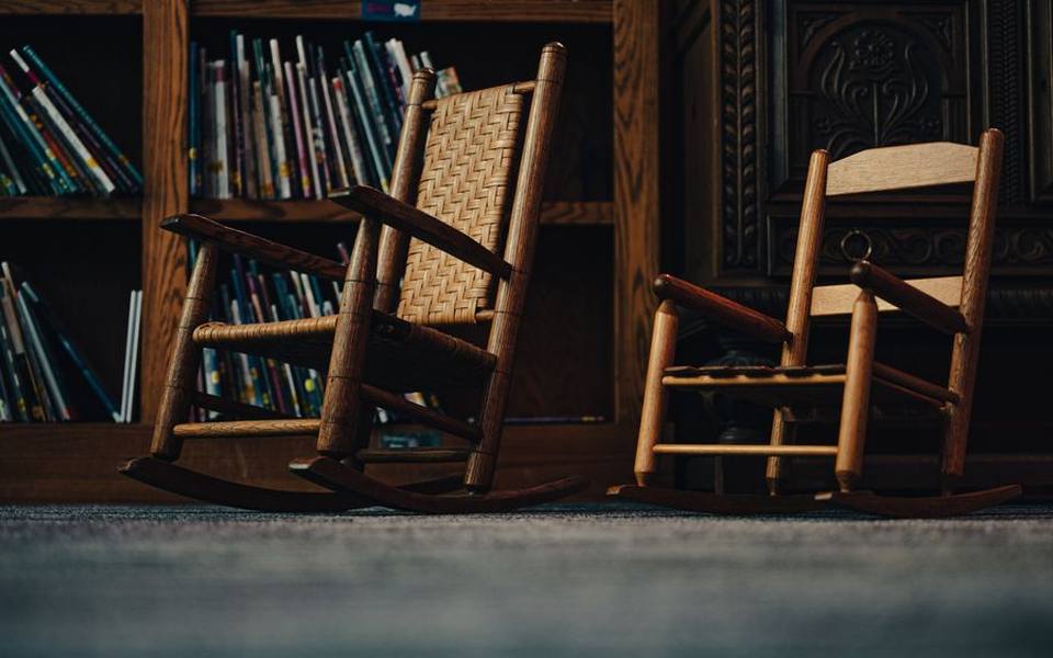The Anatomy of Vintage Rocking Chairs and Armchairs