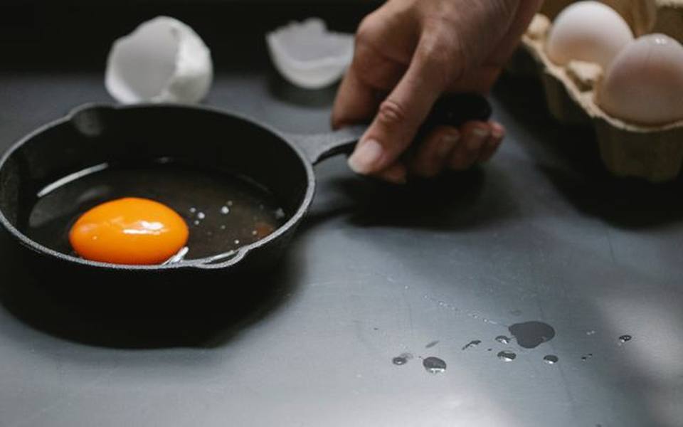 What to inspect when shopping for used cookware