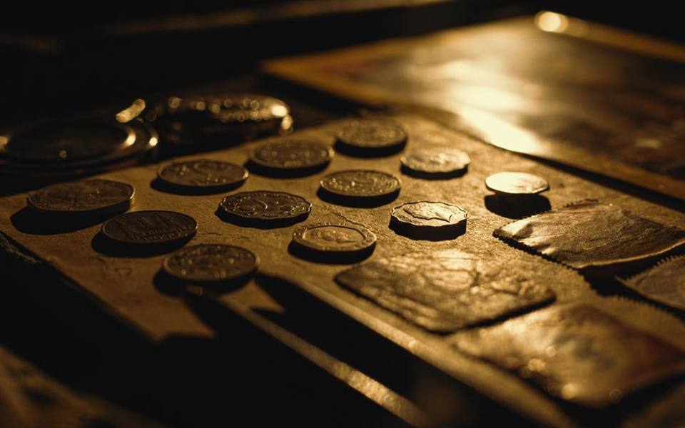 Evaluating authenticity and condition before negotiating